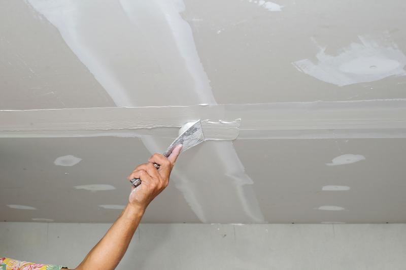 Rénovation suite aux dégâts des eaux, quelles solutions durables choisir ?